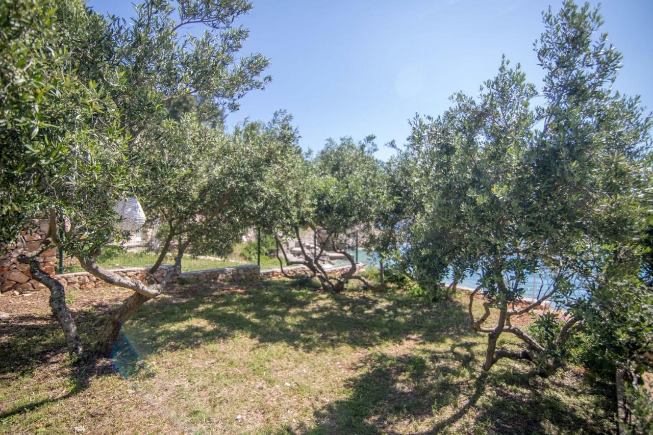 Apartments Robinzon Petar Gdinj Экстерьер фото
