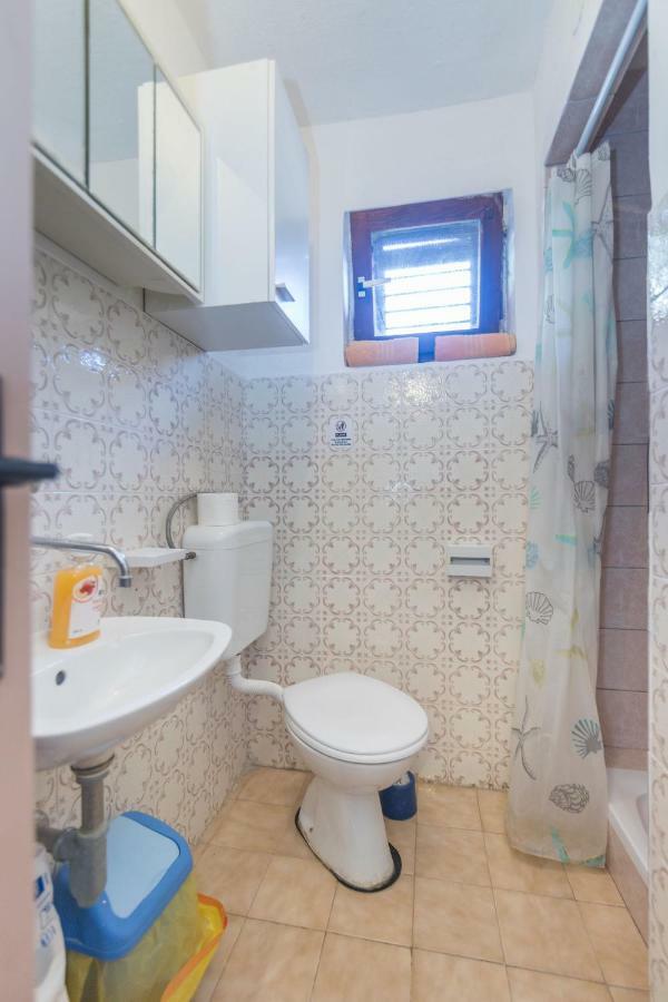 Apartments Robinzon Petar Gdinj Экстерьер фото